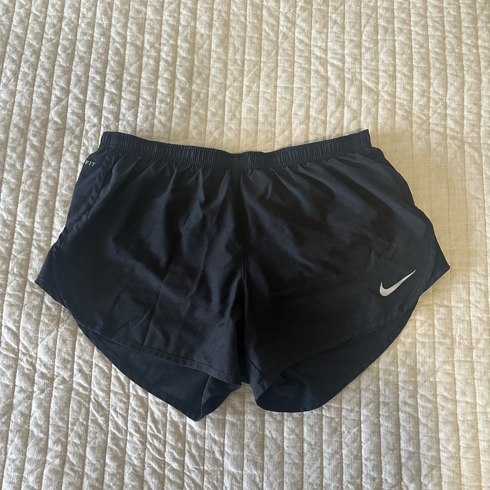 Nike Black Athletic Shorts with Moisture Wicking Fabric and Elastic Waistband